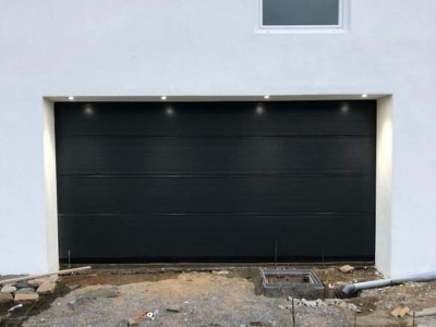 Porte automatike e zeze, prodhuar me porosi per kapanon Porte automatike e zeze, prodhuar me porosi per kapanon